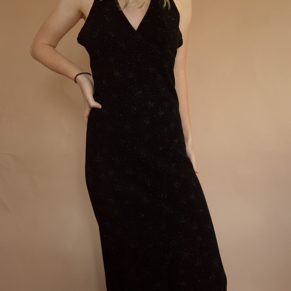 90s Starburst Glitter Halter Evening Gown - Picture 13 of 16